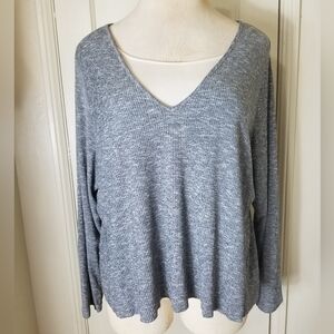 ASOS gray ribbed v neck long sleeve stretch top size 24
